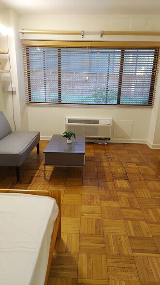 Building Photo - 2141 I St NW