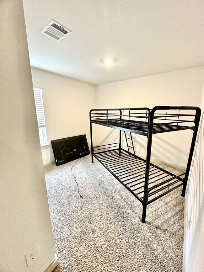 Building Photo - 14510 Rain Tree Dr