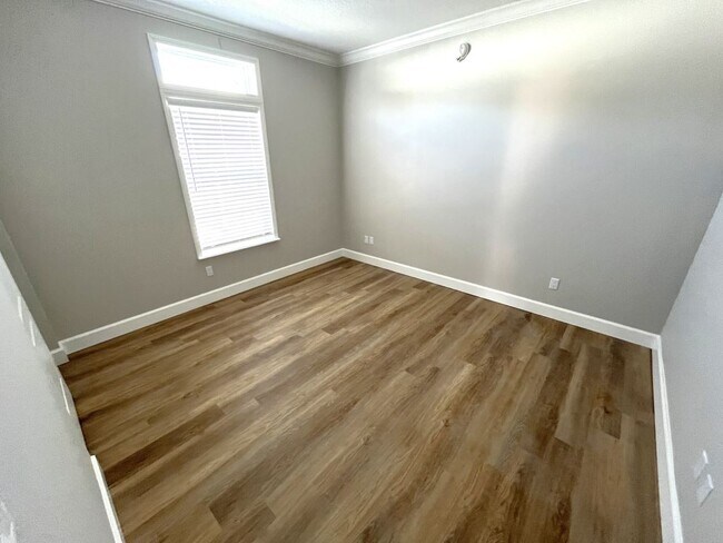 Building Photo - 1029 Mayapple Ln