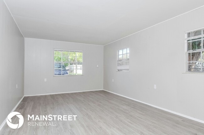 Building Photo - 2408 Avenue A NW