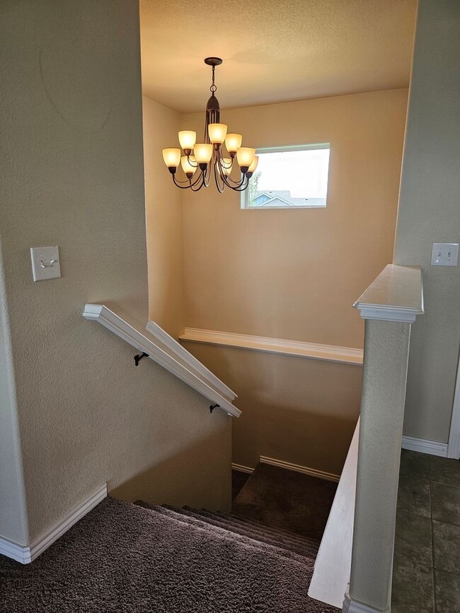 Building Photo - 6953 Hitching Post Ln