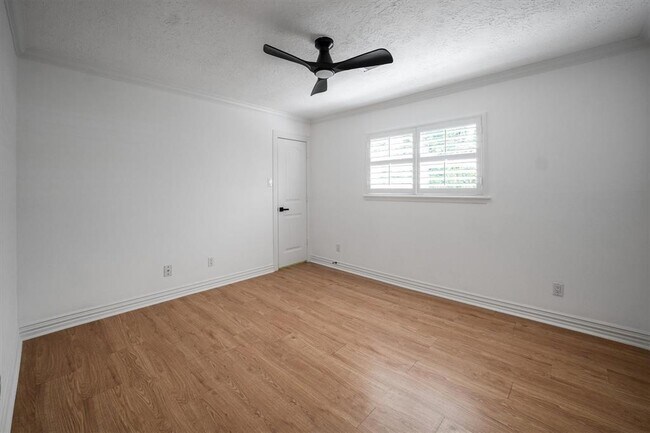 Building Photo - 11611 Pinyon Pl