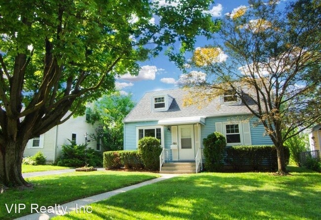 Primary Photo - 3 br, 1 bath House - 1011 Mohican Ave.