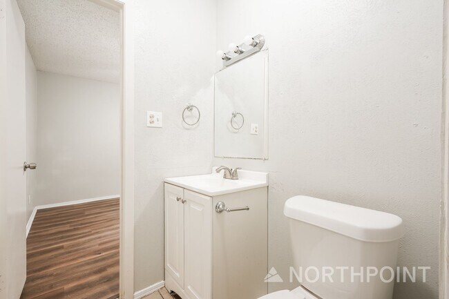 Building Photo - 3 BR/2BA | Newly Renovated Single Family Home |  | 1-Car Covered Parking | Gated backyard