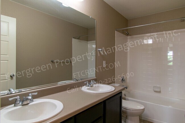 Building Photo - Absolutely Gorgeous 4-Bed Single Family Home in Copper Ridge!