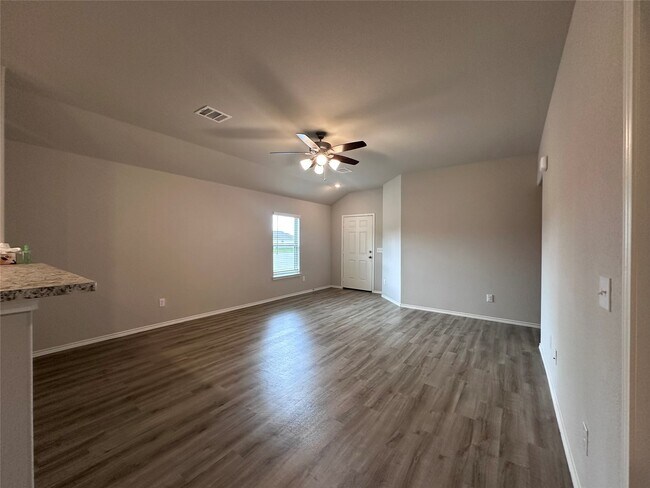 Building Photo - 270 Cumberland Forest Dr