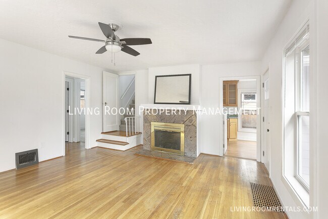 Building Photo - 4451 SE 29th Ave