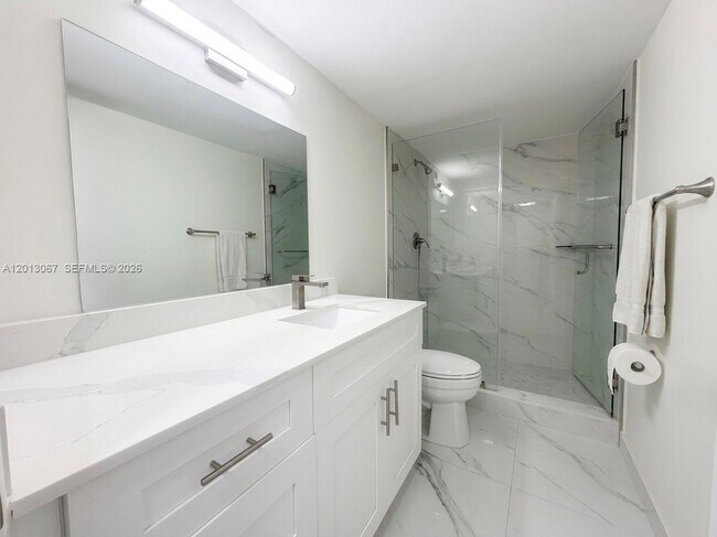 Building Photo - 3800 S Ocean Dr