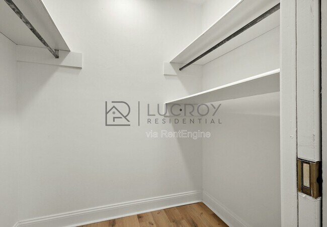 Building Photo - 816 Winthrop Cir