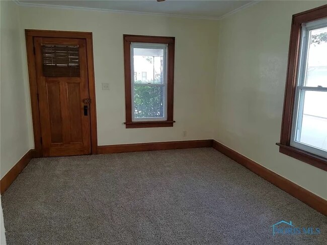 Building Photo - 1831 Berdan Ave