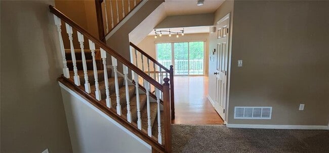 Building Photo - 246 Overlook Ct