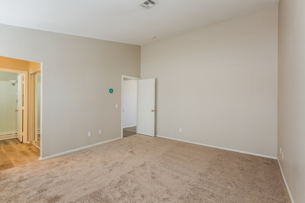 Building Photo - 1724 Villa Vista Way