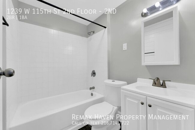 Building Photo - 1239 W 115th St