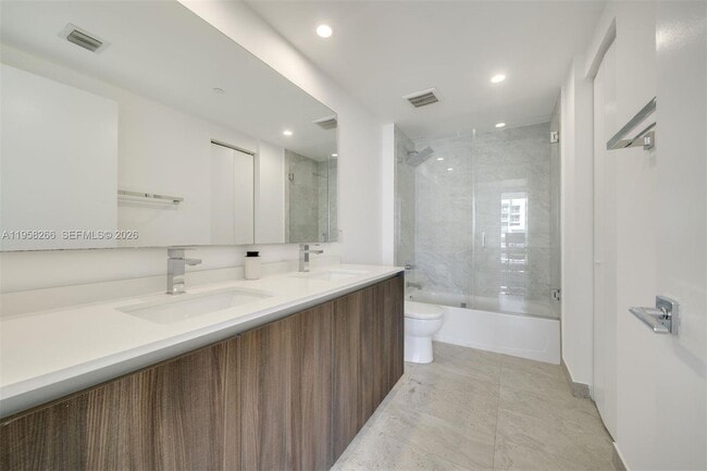 Building Photo - 488 NE 18th St