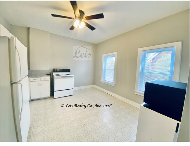 Building Photo - 43 N Steffin St