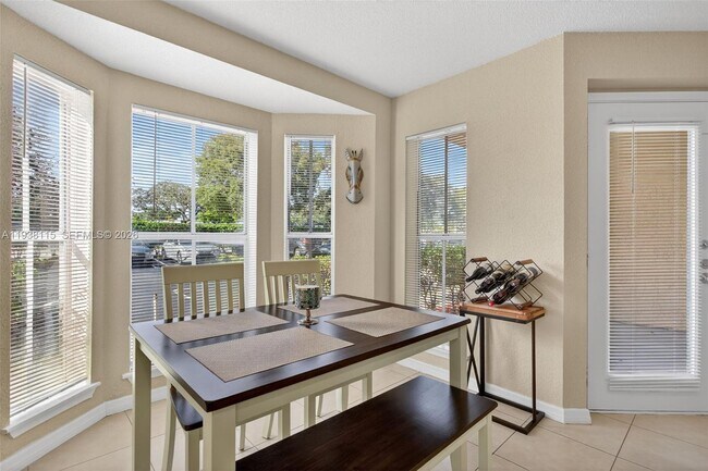 Building Photo - 777 Riverside Dr