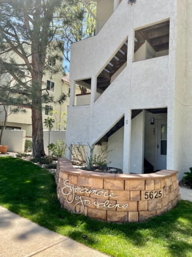 Building Photo - Sycamore Gardens Apartments