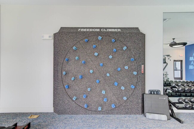 Building Photo - 1111 Shepherd Dr