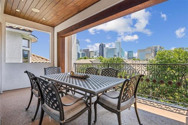 Building Photo - 2210 Boll St