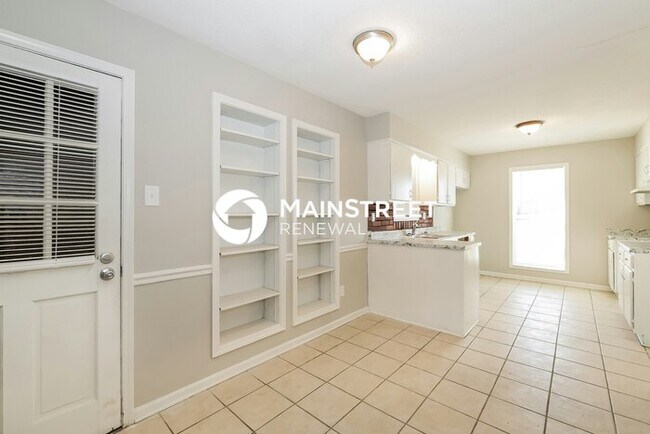 Building Photo - 3 Bedroom Pet-Friendly Home in Memphis, TN...
