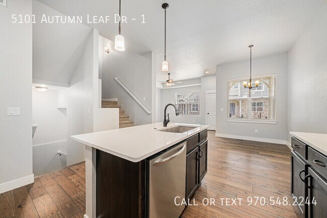 Building Photo - 5101 Autumn Leaf Dr