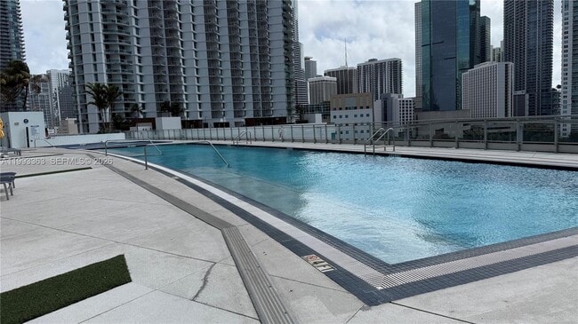 Building Photo - 92 SW 3rd St