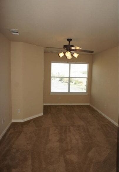 Building Photo - 7217 Sugarplum Dr