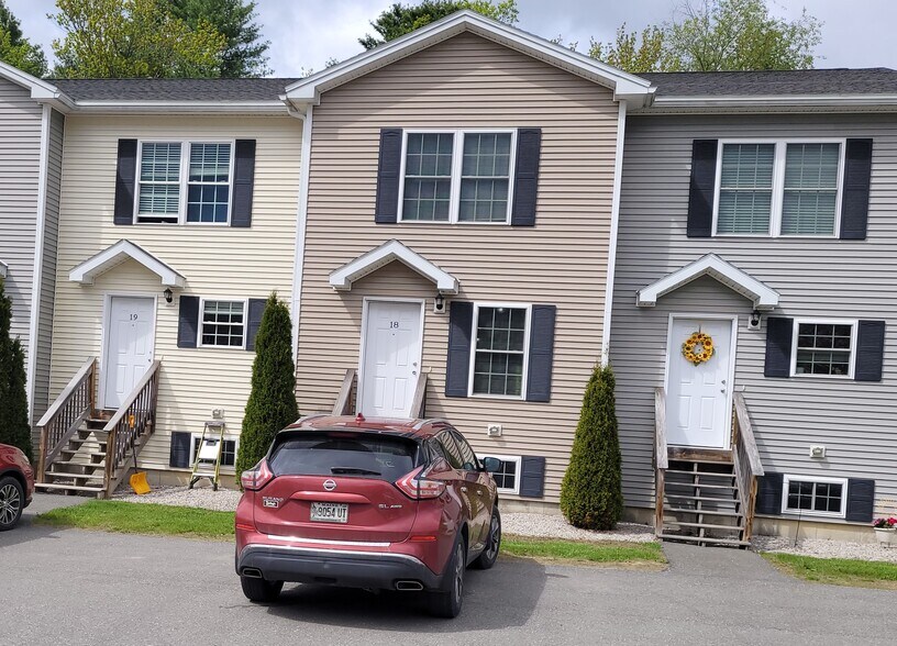 Building Photo - 1008 Fieldstone Ln