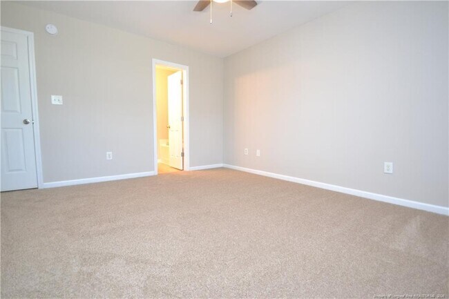 Building Photo - 1000 Bungalow Park Dr