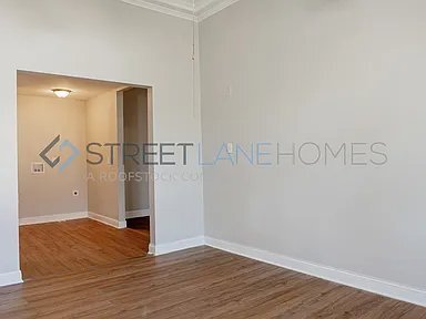 Building Photo - 119 Wellington St