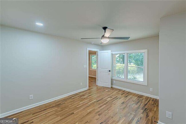 Building Photo - 1624 Dodson Dr SW