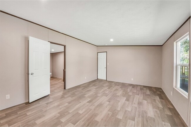 Building Photo - 25150 Faraway Ln