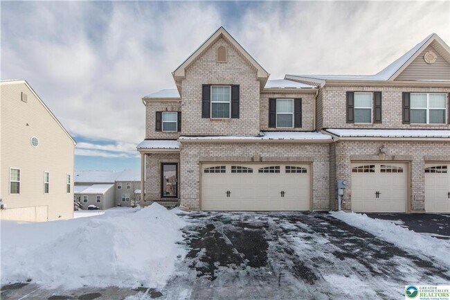 Building Photo - 4487 Cottonwood Dr