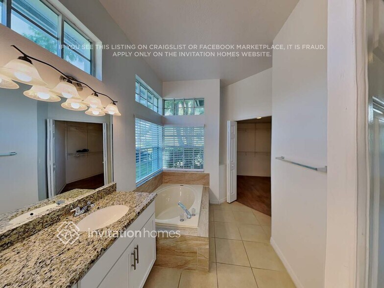 Building Photo - 3166 Timucua Cir