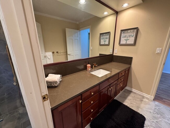 Building Photo - Room For Rent - Whatcom County Countryside