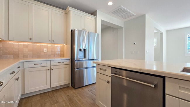 Building Photo - 17864 W Thistle Landing Dr