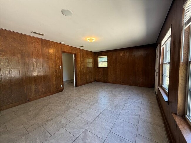 Building Photo - 801 Brushy Creek Dr