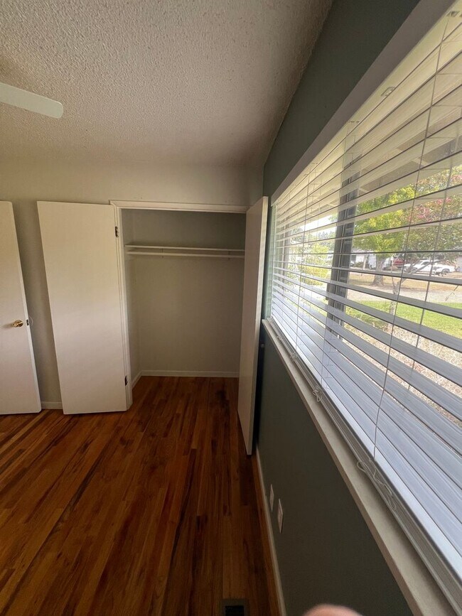 Building Photo - Durham 3 bedroom 2 bath Home, MOVE IN SPEC...