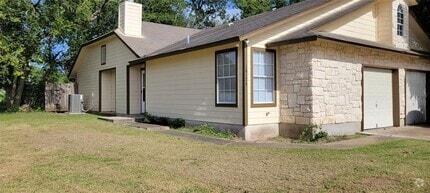 Building Photo - 1817 Chambers St