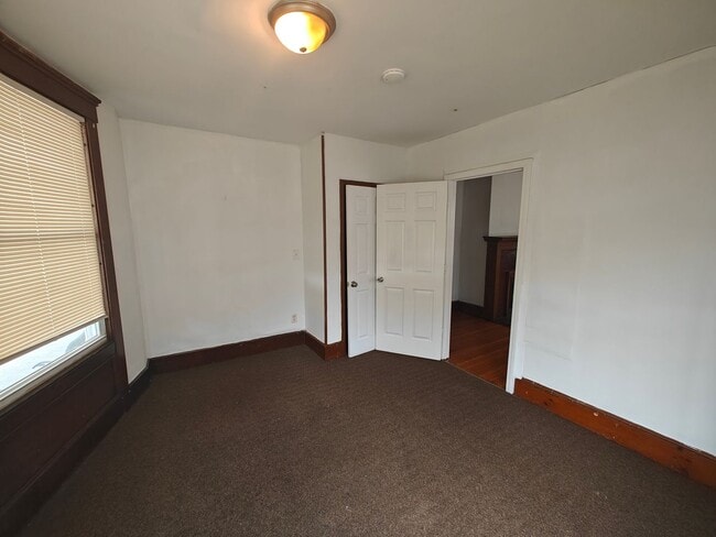 Building Photo - 83 Norton St