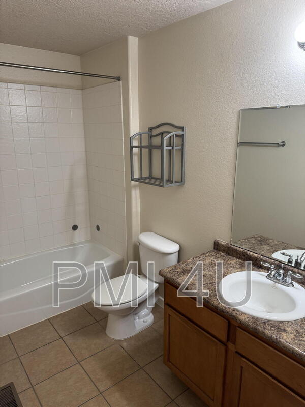 Building Photo - 6131 Aldea Ave NW