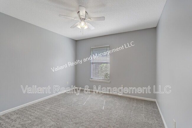 Building Photo - 12197 Ripken Cir N