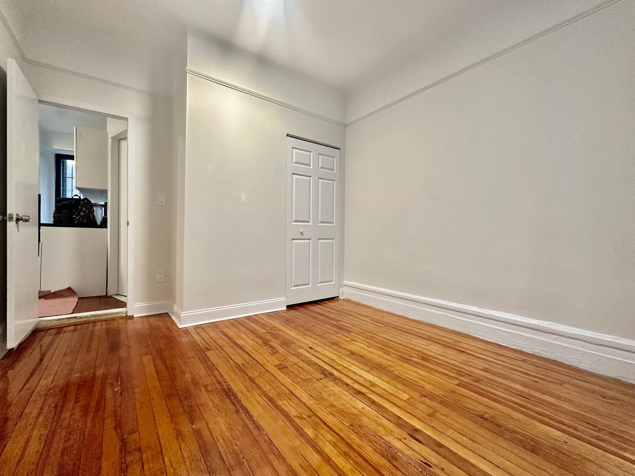Building Photo - 209 W 108th St