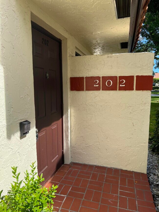 Building Photo - 10678 Ocean Palm Way