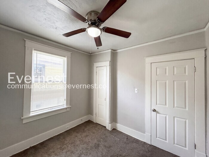Building Photo - 2984 Waverly Ave