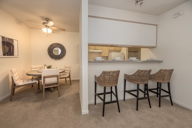 Building Photo - Stanford Heights