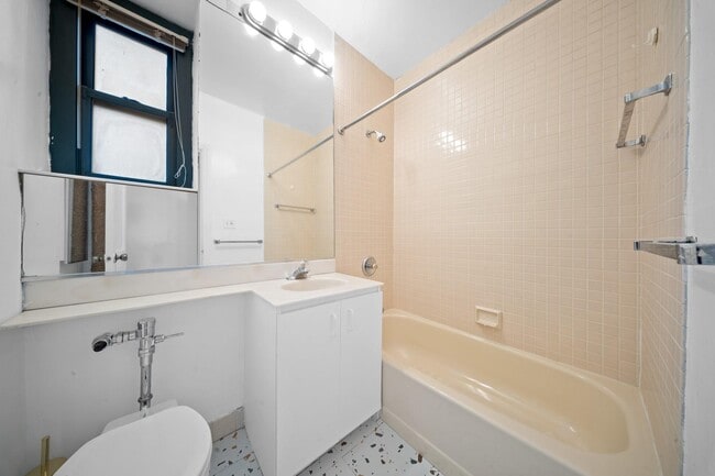 Building Photo - 34-40-40 79th St
