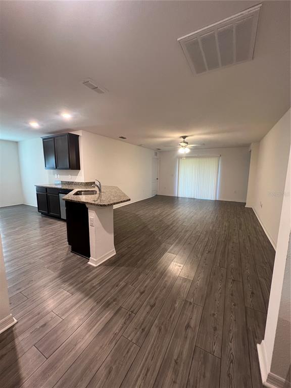 Building Photo - 2033 Amber Sweet Cir