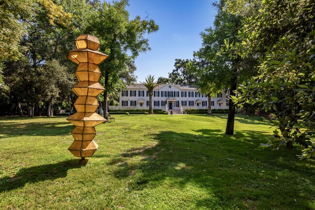 Building Photo - 989 Rutherford Rd