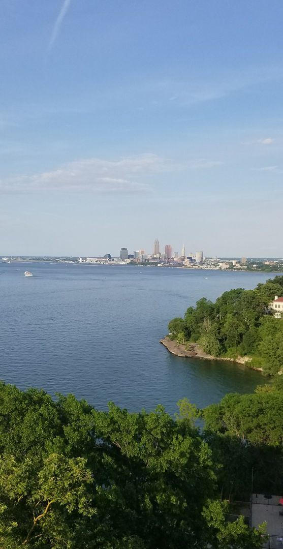 Building Photo - 11820 Edgewater Dr